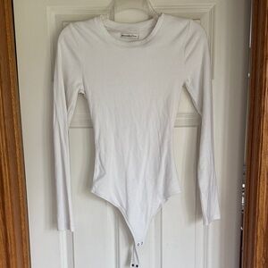 Abercrombie & Fitch White ribbed Long-Sleeve Bodysuit